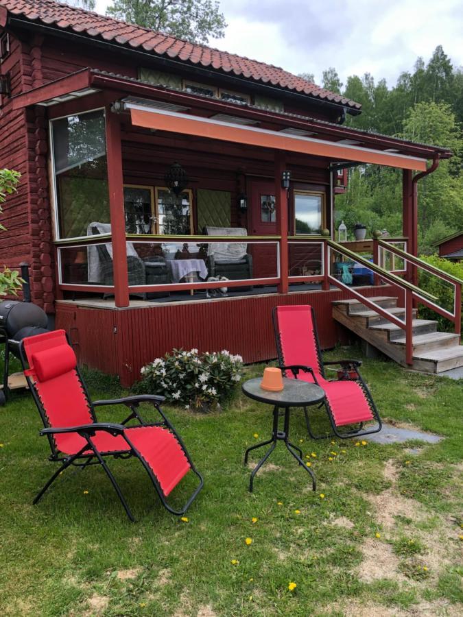 Mysigt Boende I Raettvik Med Utsikt Oever Siljan Bagian luar foto