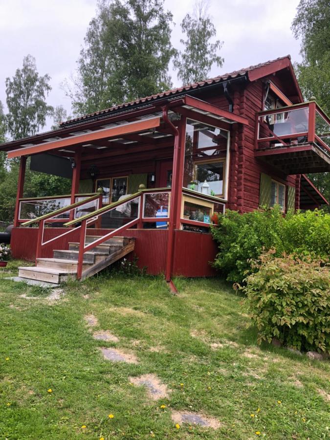 Mysigt Boende I Raettvik Med Utsikt Oever Siljan Bagian luar foto